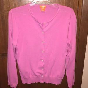 Long sleeve cardigan.